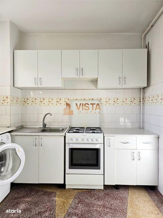 Apartament 3 camere, zona Astra