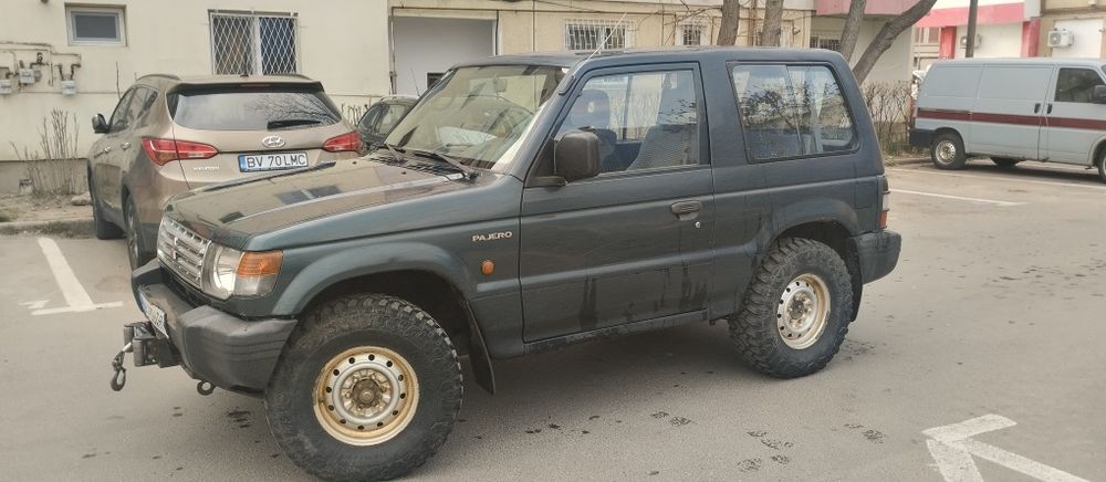 Mitsubishi Pajero MK 2