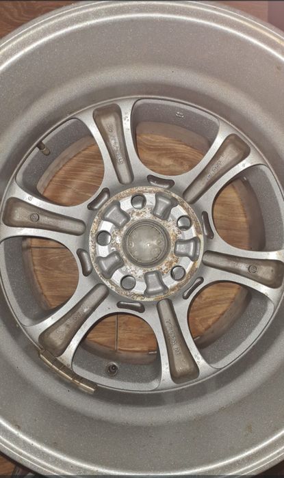 Продам легкосплавные диски