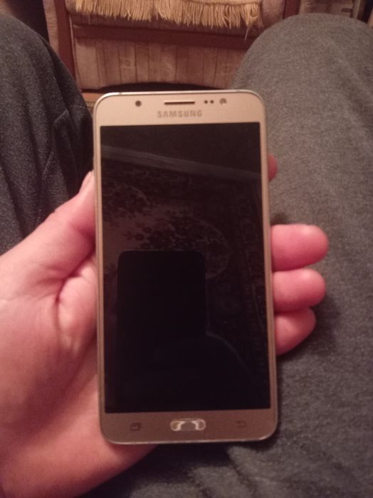 Samsung galaxy J7
