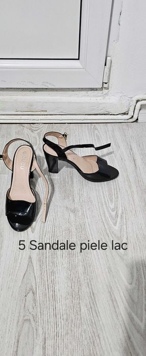 Vand pantofi dama