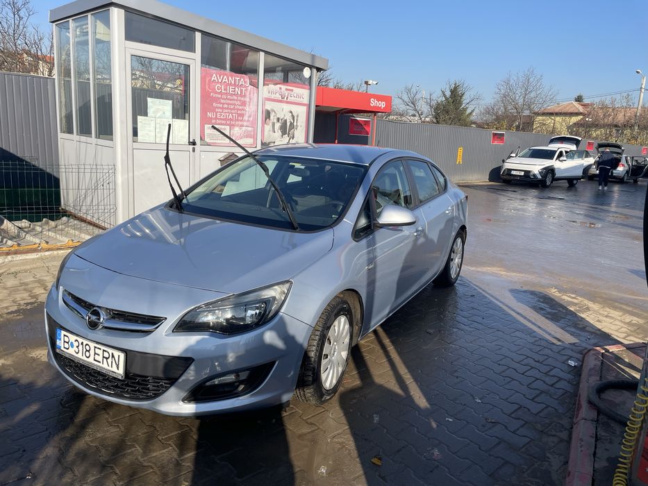 Opel astra j 1.6 - 2016