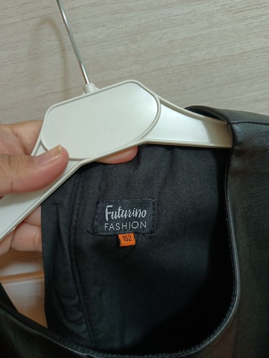 Продам платье-футляр на девочку