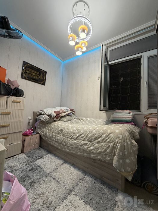Продаётся Юнусабад 17-кв 2/2/5
