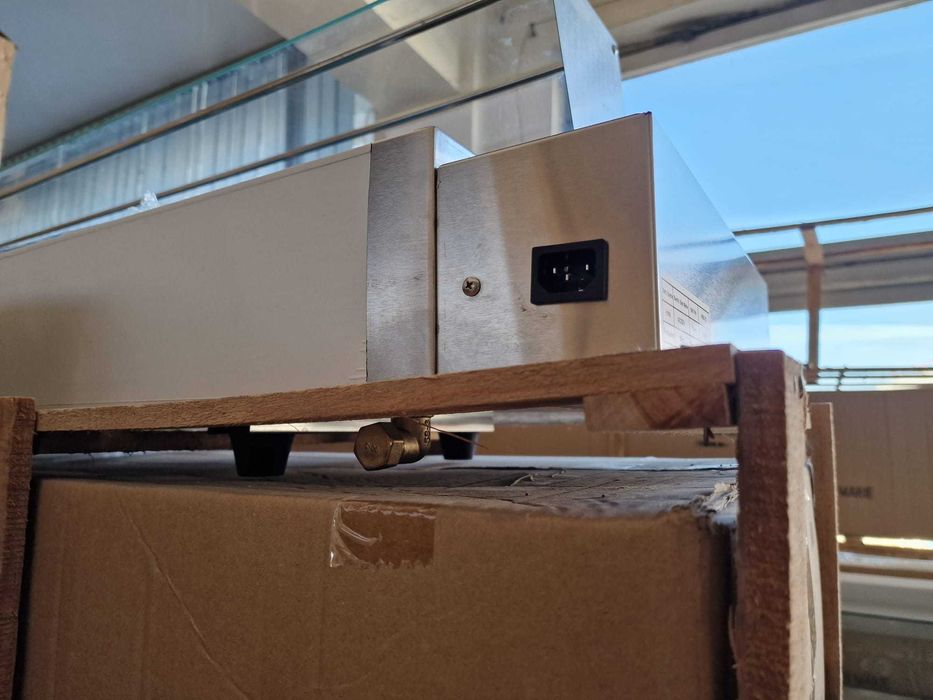 REDUCERE Salatiera 1.8m vitrina rece ingrediente -TRANSPORT GRATUIT