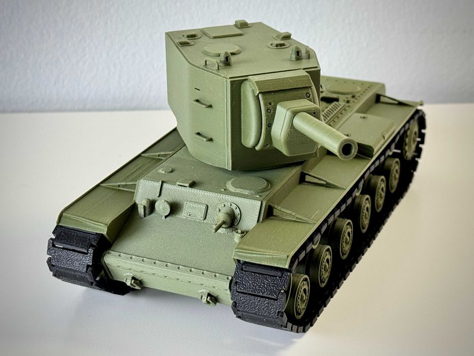 Модель тяжёлого танка КВ 2. Масштаб 1:35