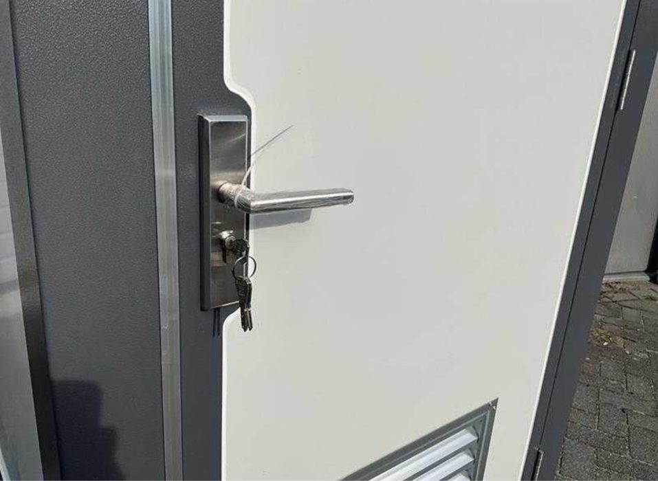 Unitate sanitara , dus cu wc cu ghuveta si wc cu ghiuveta