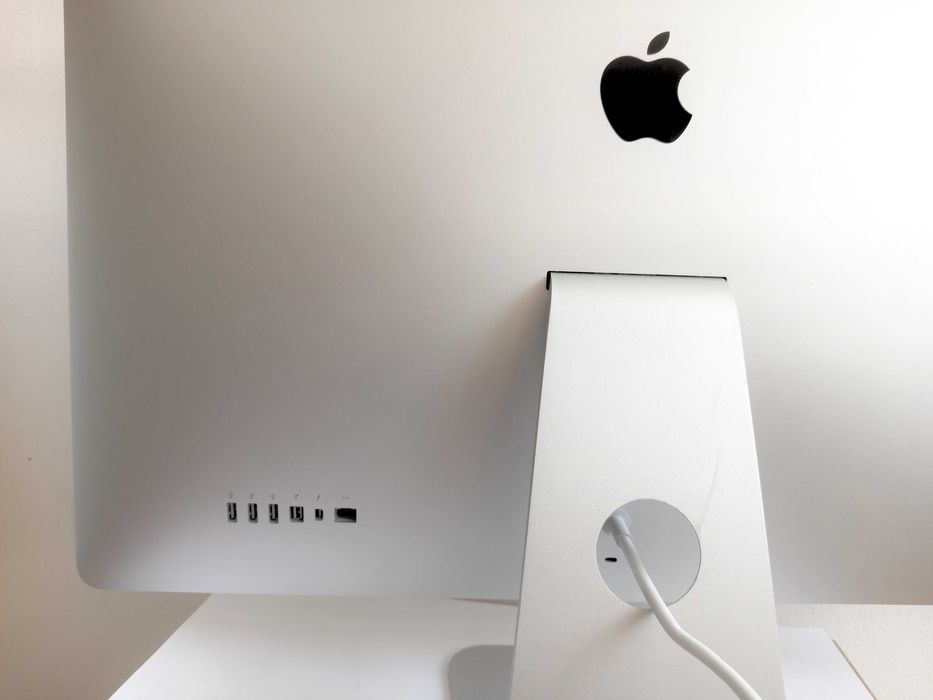 Монитор Apple 27 inch Thunderbolt Display Grade A Model A1407