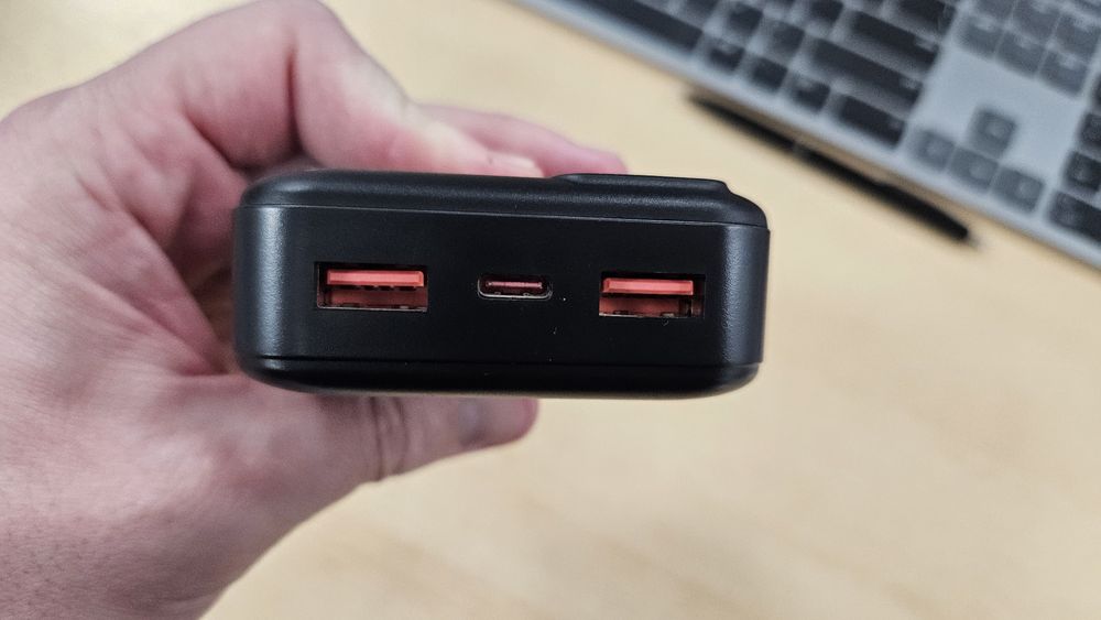 Vand power bank baterie externa 15000mah si 20000mah