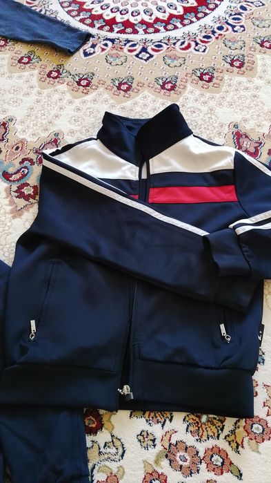 Продам детские вещи по 500тг