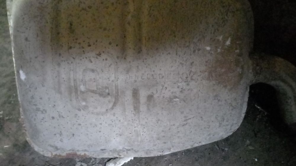 Продам глушак  на пассат б3