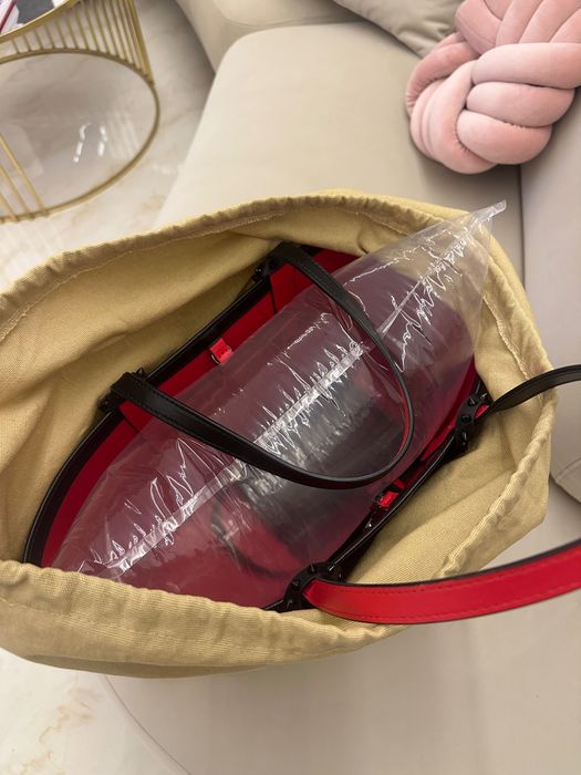 Чанта Christian louboutin