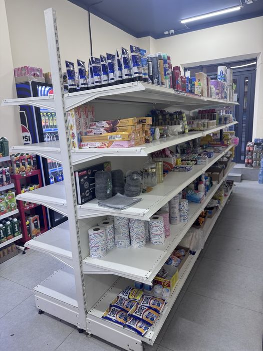 Полка стеллаж для продуктового магазина