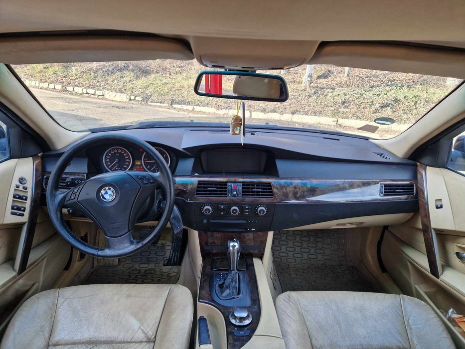 BMW E61 530D 218кс ксенон теглич комби автоматик НА ЧАСТИ!