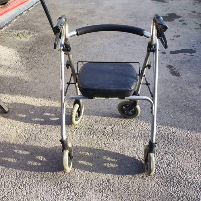 Ходунки для пожилых