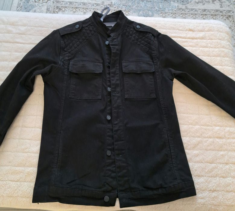 Продам мужской джинсовые костюм