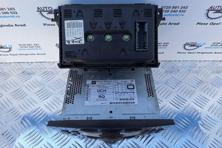 Radio cu afisaj CD 30 MP3 Black piano Opel Astra H facelift