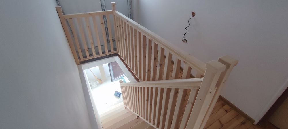 Дървен парапет по поръчка