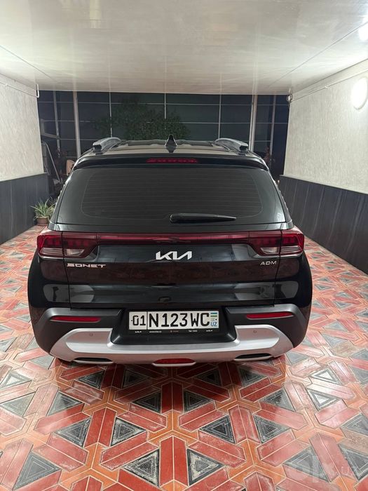 Kia Sonet full sotiladi, kraskasi toza, holati yaxshi