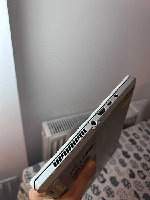Asus Rog Zephyrus RTX 2060/Ryzen 9 4900HS/1TbSSd/2560x1440p/16Gb Ram