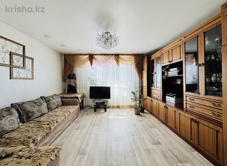 Продам трех комнатную квартиру