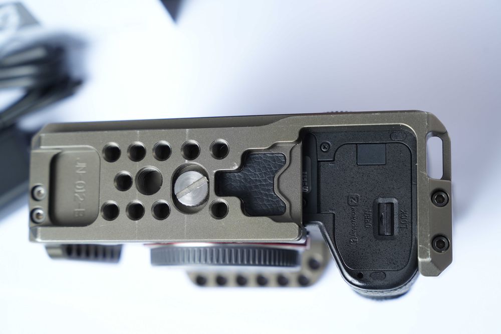 Продавам фотоапарат - Sony A7 III в идеално състояние