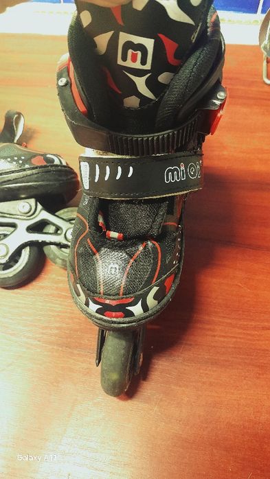 Ролики черные.ре