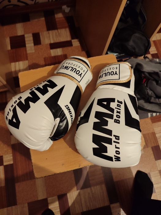 продам перчатки новые 10 уз