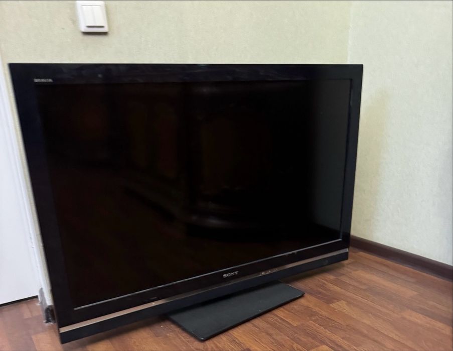 Продается телевизор Sony Bravia не смарт обычный