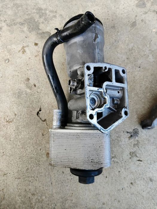 Carcasa filtru cu Termoflot / racitor ulei Seat Exeo Audi A4 B8