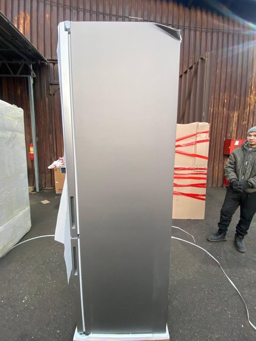 холодильник Samsung