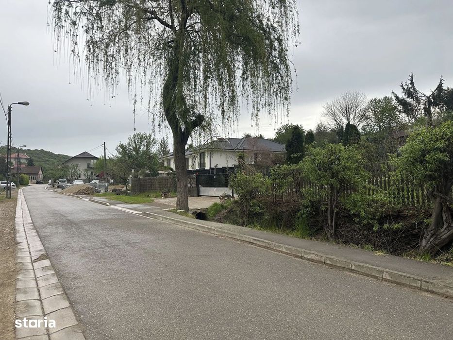 Teren Oradea 1000 mp zona Dealuri