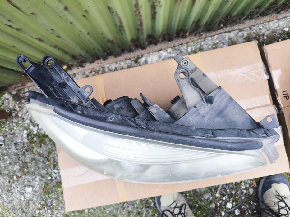 Оригинални фарове Тойота рав4 Toyota rav4