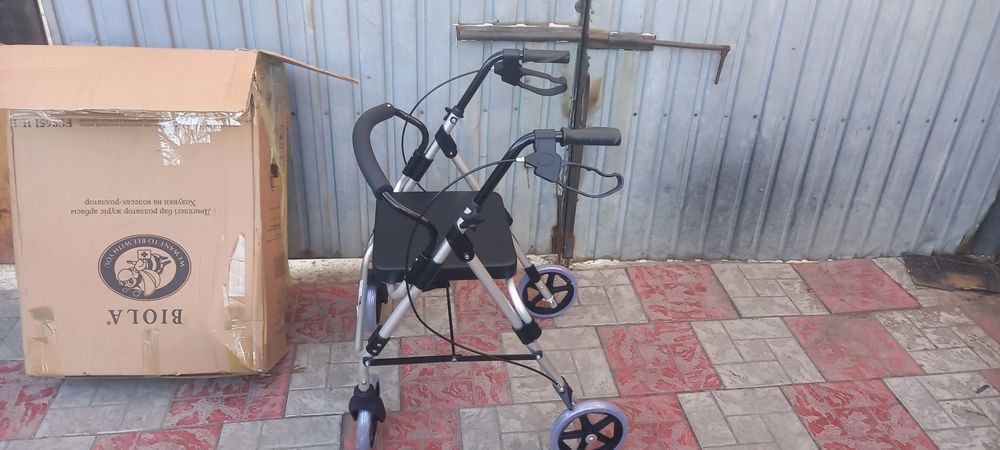 Продам новые ходунки