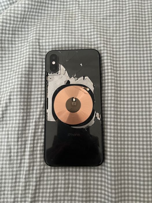 IPhone xc , Redmi 12 , Huawei p smart 2021