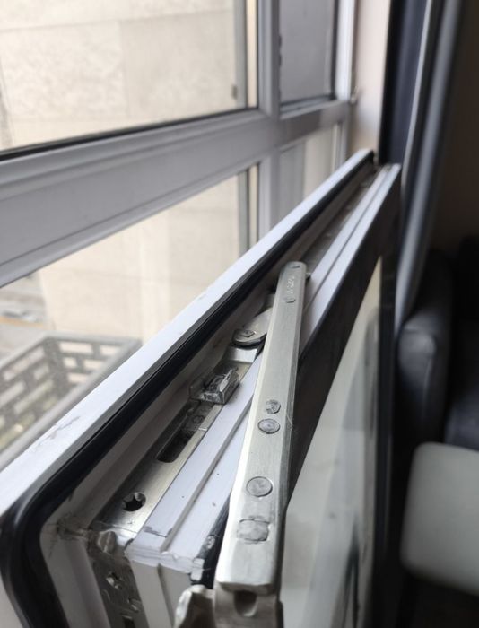 Ремонт окон и дверей