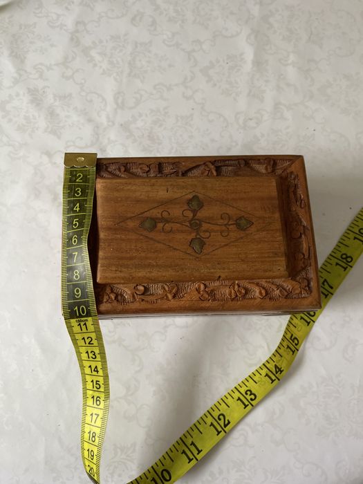 Шкатулка деревянная для украшений
