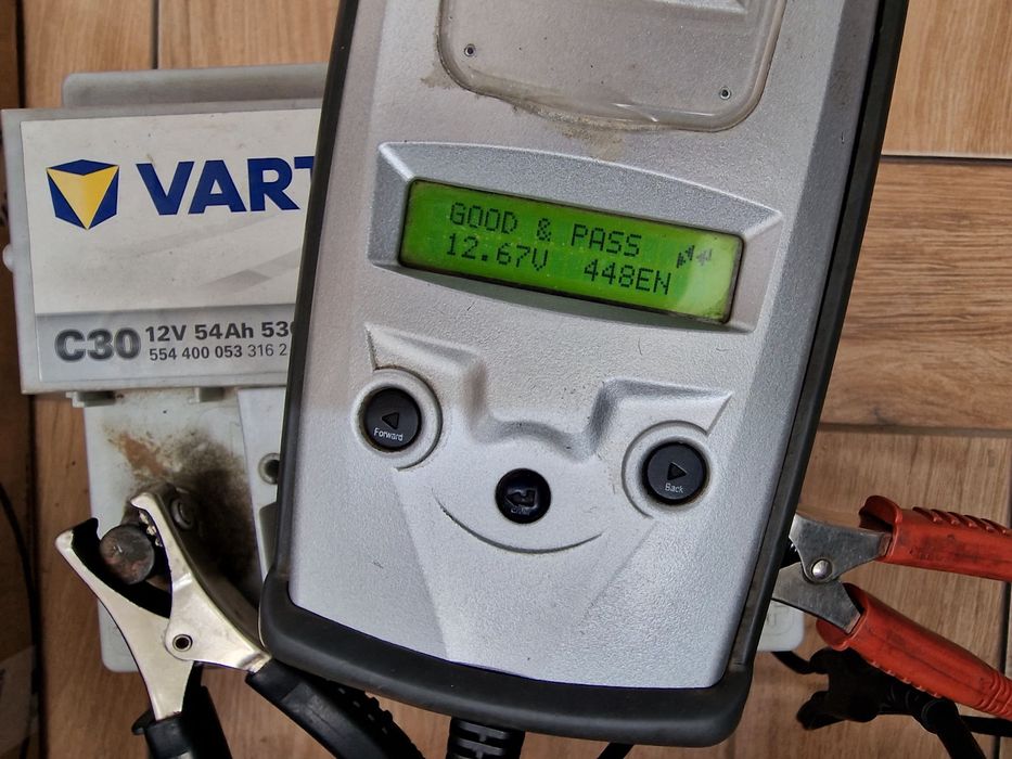 Acumulator auto Varta Silver Dynamic 54Ah 530A