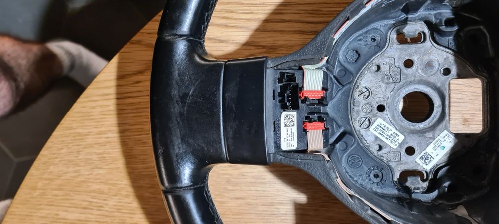 Volan VW Golf Passat  Jetta 5 V de piele cu comenzi și padele