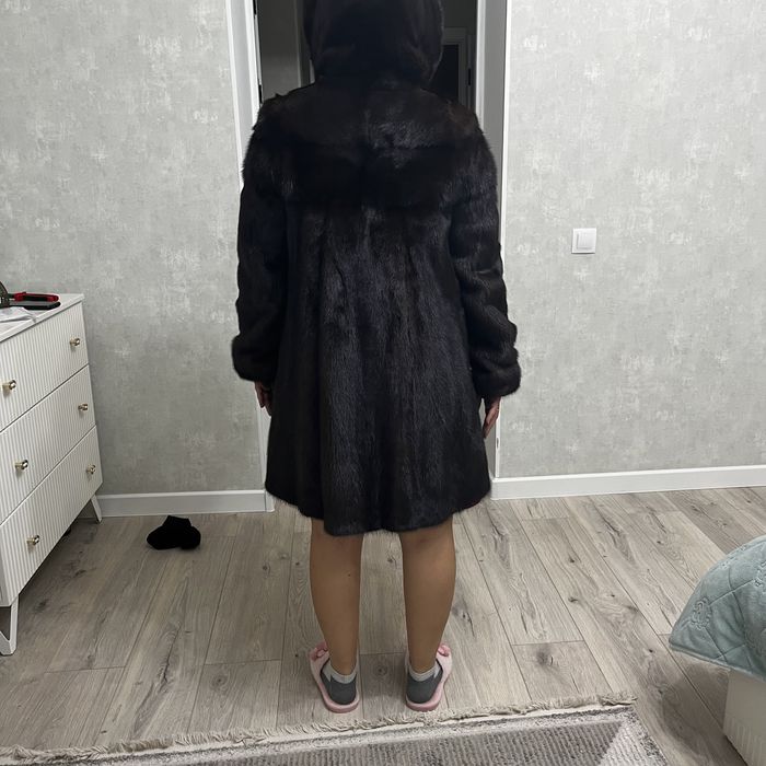 Продаю норковую шубу