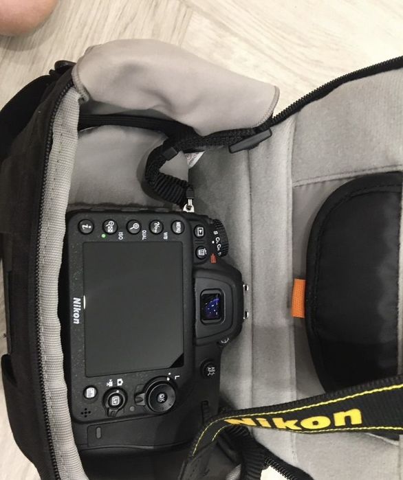Nikon D7200 Kit 18-140 ED VR DX черный