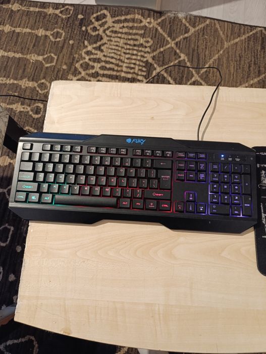 Геймърска LED клавиатура + LED мишка + мауспад | Почти нови
