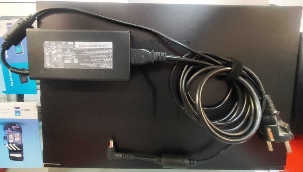 Геймърски лаптоп MEDION ERAZER GAMING E 10