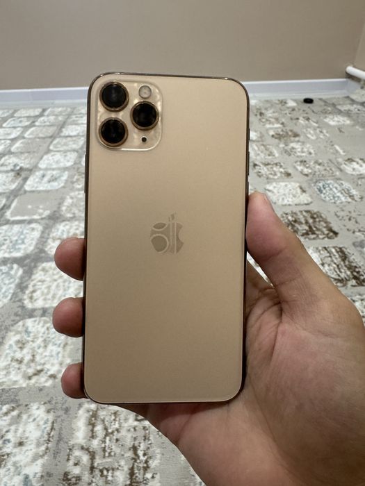 Айфон 11 про продам срочно