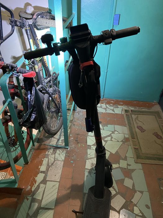 Продам электросамакат TRIBE