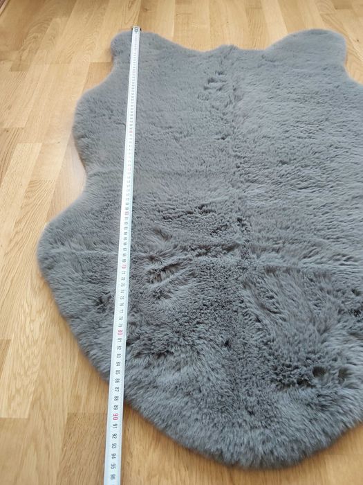 Килимче във формата на зайче