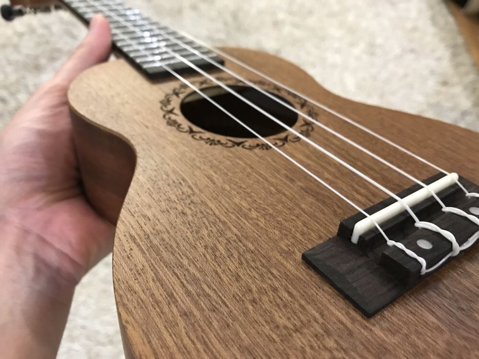 Укулеле сопрано новая (ukulele) + чехол