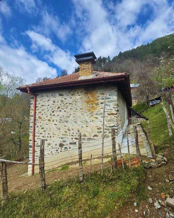 Къща в село Аламовци, Златоград