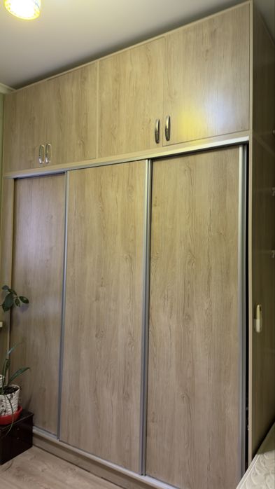 Продам шкаф купе б/у