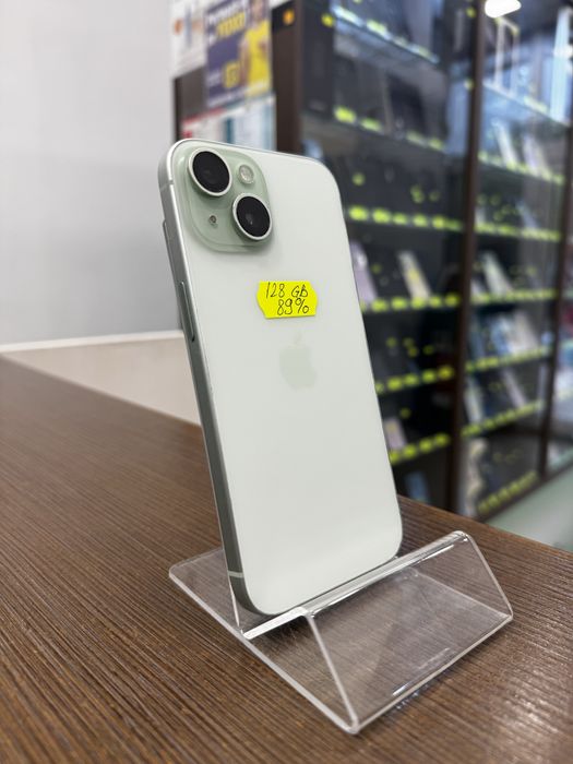 iPhone 15 / 128GB / Garantie 12 luni